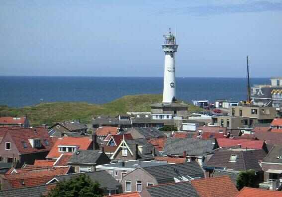 Vuurtoren nabij vakantiehuis in Egmond aan Zee